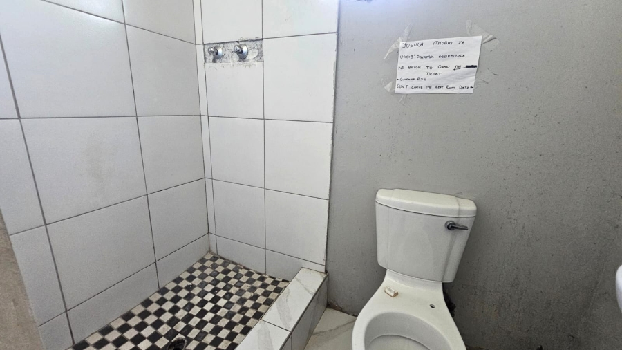 6 Bedroom Property for Sale in Quigney Eastern Cape